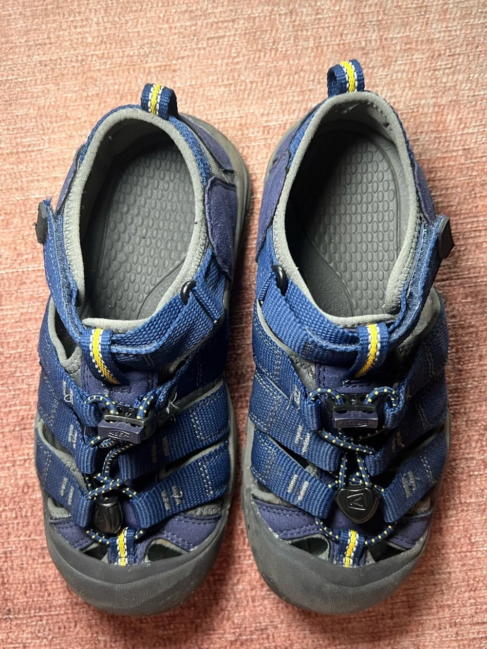 Keen Kids Youth Size 2 Navy Blue Outdoor Closed Toe Water Shoes Sandals Summer